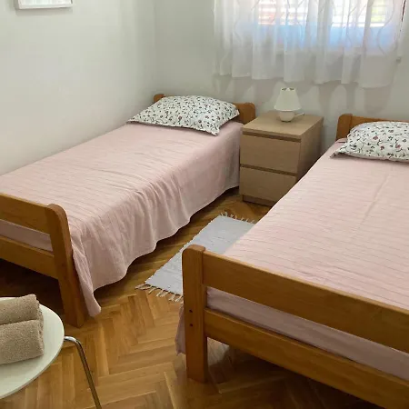 Private House Radolovic Apartment Pula