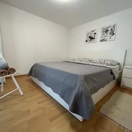 Private House Radolovic Apartment *