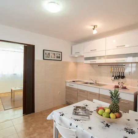 Private House Radolovic Apartment *