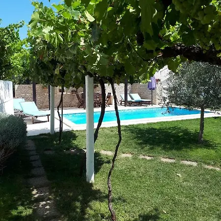 Private House Radolovic Apartment *